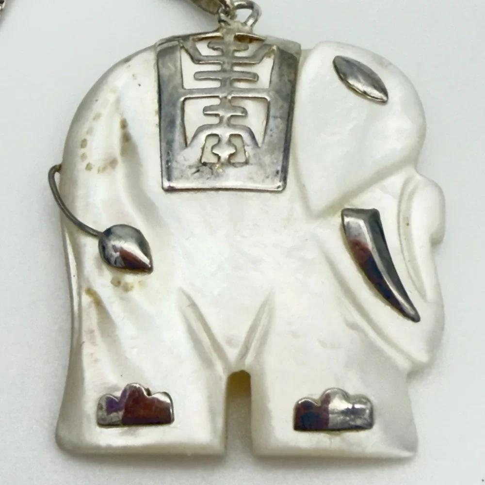 Vtg Mother Of Pearl Sterling Silver Necklace Elephant Chinese Good Luck Pendant
